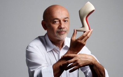 Cine este Christian Louboutin: Povestea din spatele tălpilor roșii