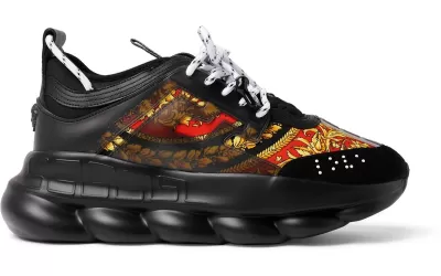 Versace Chain Reaction: De la concept la fenomenul streetwear