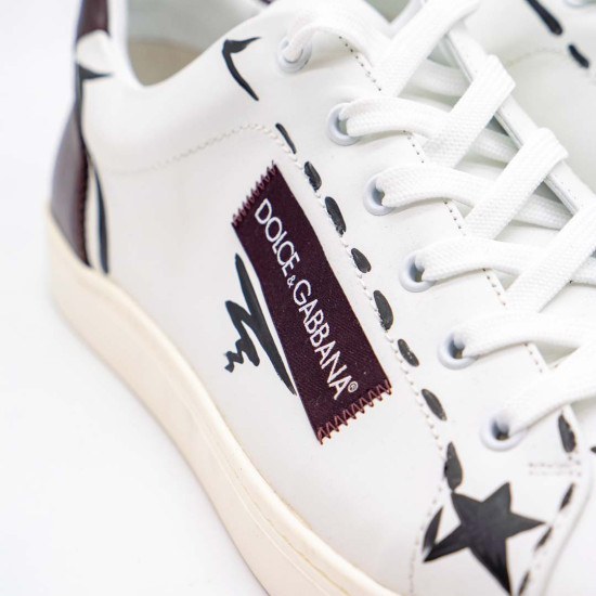 DOLCE & GABBANA MEN'S EXCLUSIVE WHITE BORDEAUX LOW TOP SNEAKERS 