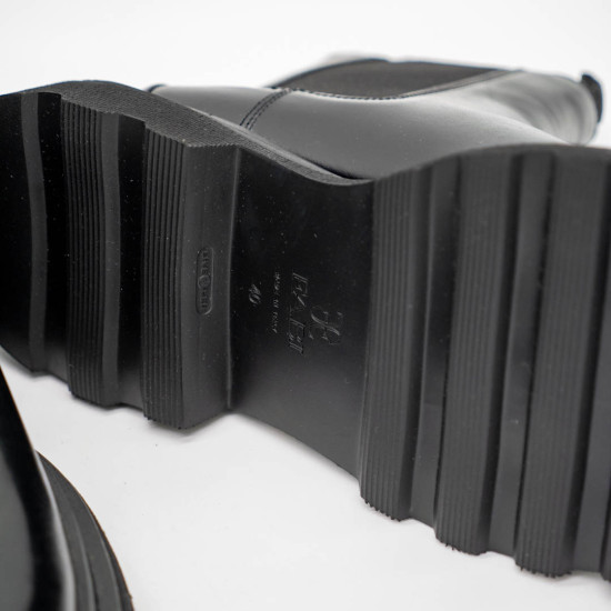 FABI LEATHER CHELSEA BOOTS IN CORDOVAN NERO