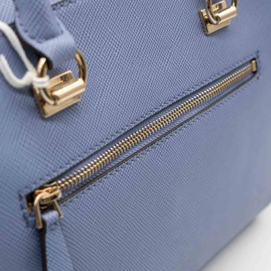 GUESS – GEANTĂ MEDIE ALBASTRU PASTEL DIN PIELE SAFFIANO CU DETALII AURII