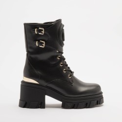 JUST CAVALLI – GHETE NEGRE DIN PIELE CU TOC ȘI DETALII METALICE