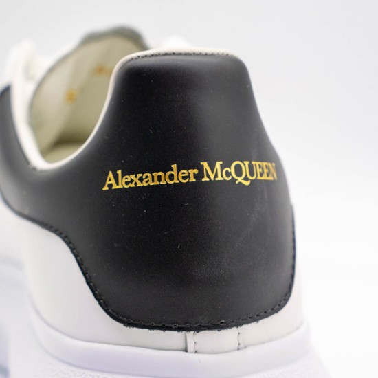 ALEXANDER MCQUEEN SNEAKERS DAMĂ - ALB CU NEGRU
