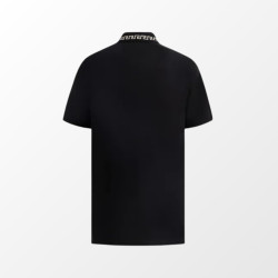 VERSACE TRICOU POLO NEGRU DIN BUMBAC PIQUÉ – GULER DECORAT CU MOTIV GRECA VERSACE TRICOU POLO NEGRU DIN BUMBAC PIQUÉ – GULER DECORAT CU MOTIV GRECA
